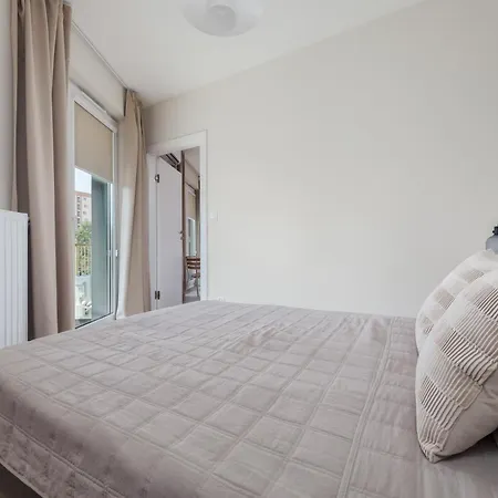 Dabie Apartment With Parking Max 2000 Kg Krakow Exterior photo